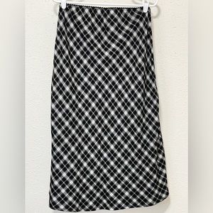 Wild Fable midi skirt flannel black white size medium